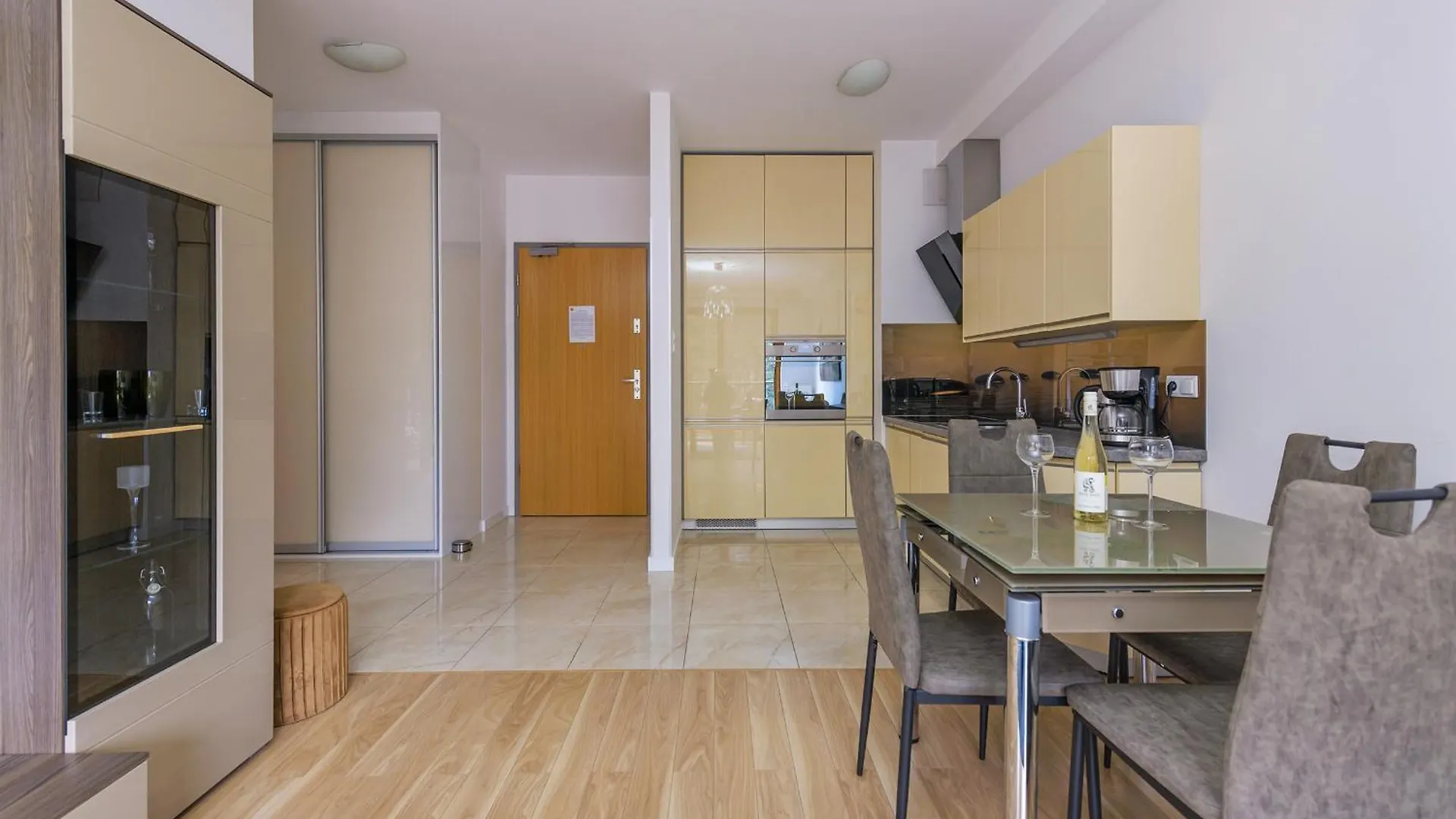 California Love - Nadmorski Dwor By Baltica Apartments Gdansk 0*,